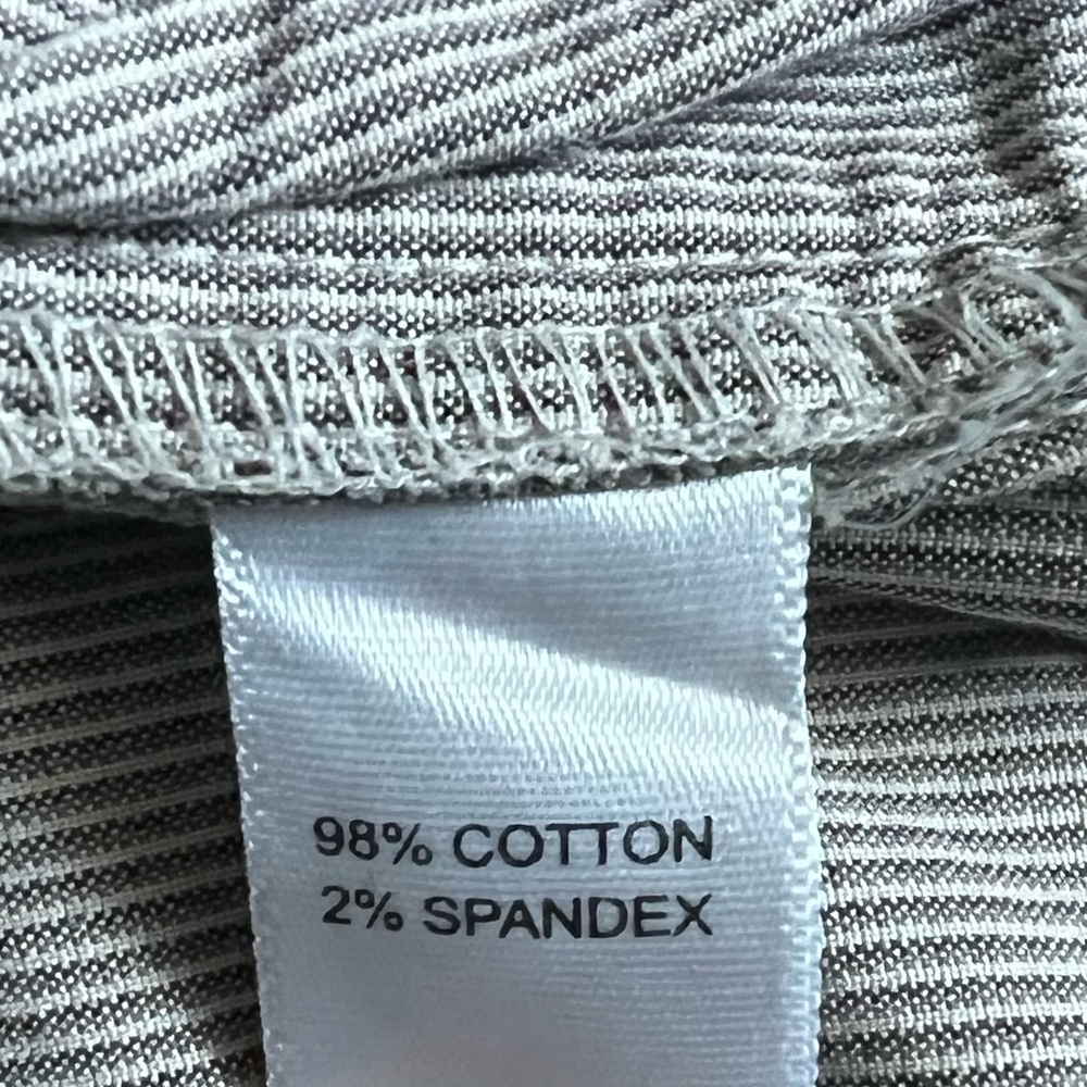 Banana Republic Gray White Striped Capri Short Size 14 - Picture 6 of 7